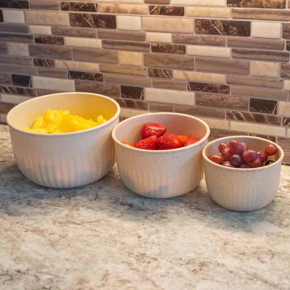 Beige Nesting Mixing Bowls Set with Lids, 3-Piece