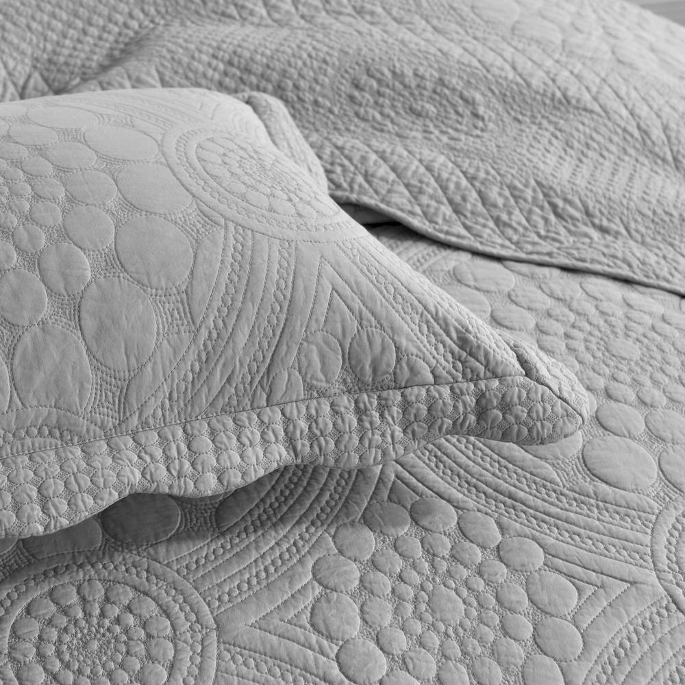 Light Grey Cotton Queen Oversized Quilt Bedspread Set