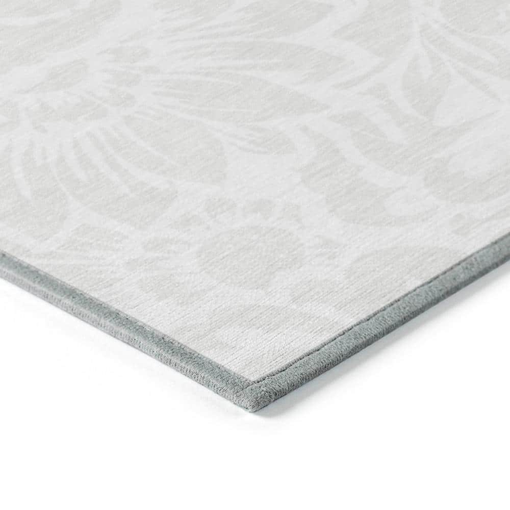 Ivory Floral Rectangular Machine-Washable Rug 1'8" x 2'6"