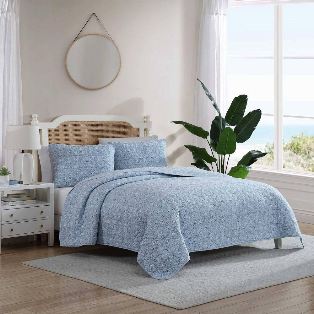 Classic Blue Cotton Reversible Twin Quilt Set with Puff Embellishment