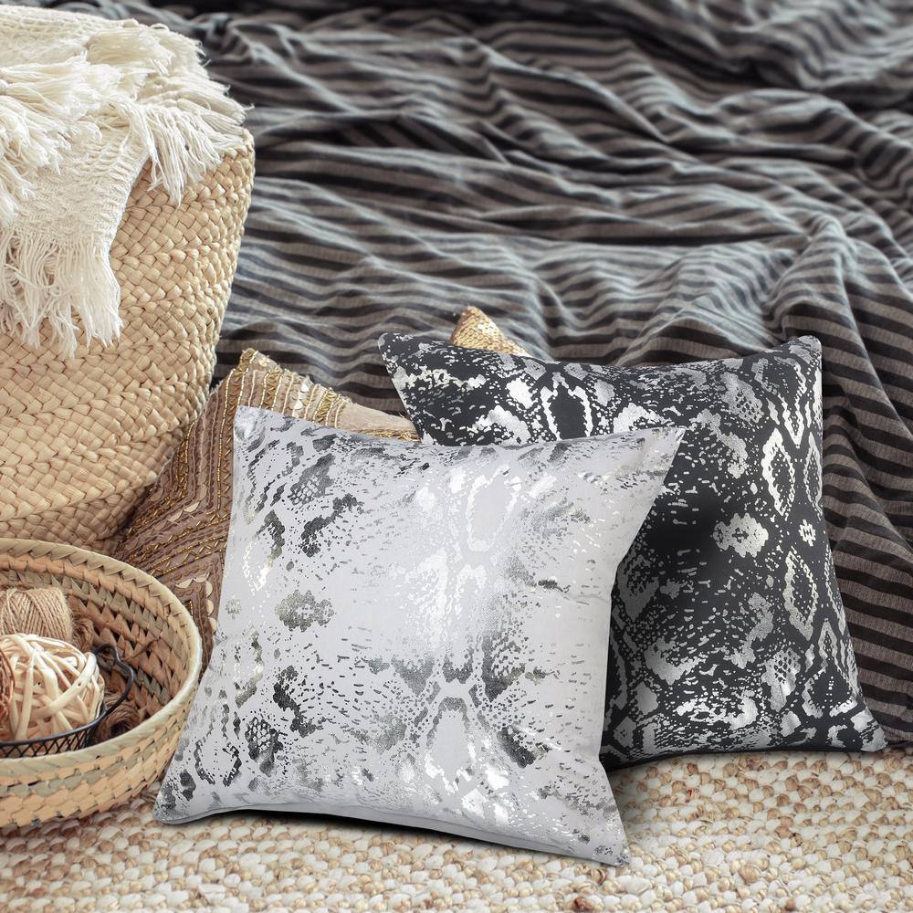 White Silver Cotton Snakeskin Throw Pillow Set, 20" x 20"