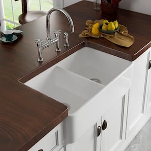 White Ceramic 33 in. Double Bowl Farmhouse Apron Kitchen Sink with Grid and Strainer