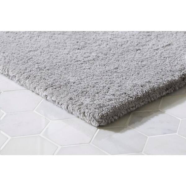 High Quality Short Pile Soft Bathroom Mat Round Grey With White Star Motif Rug 