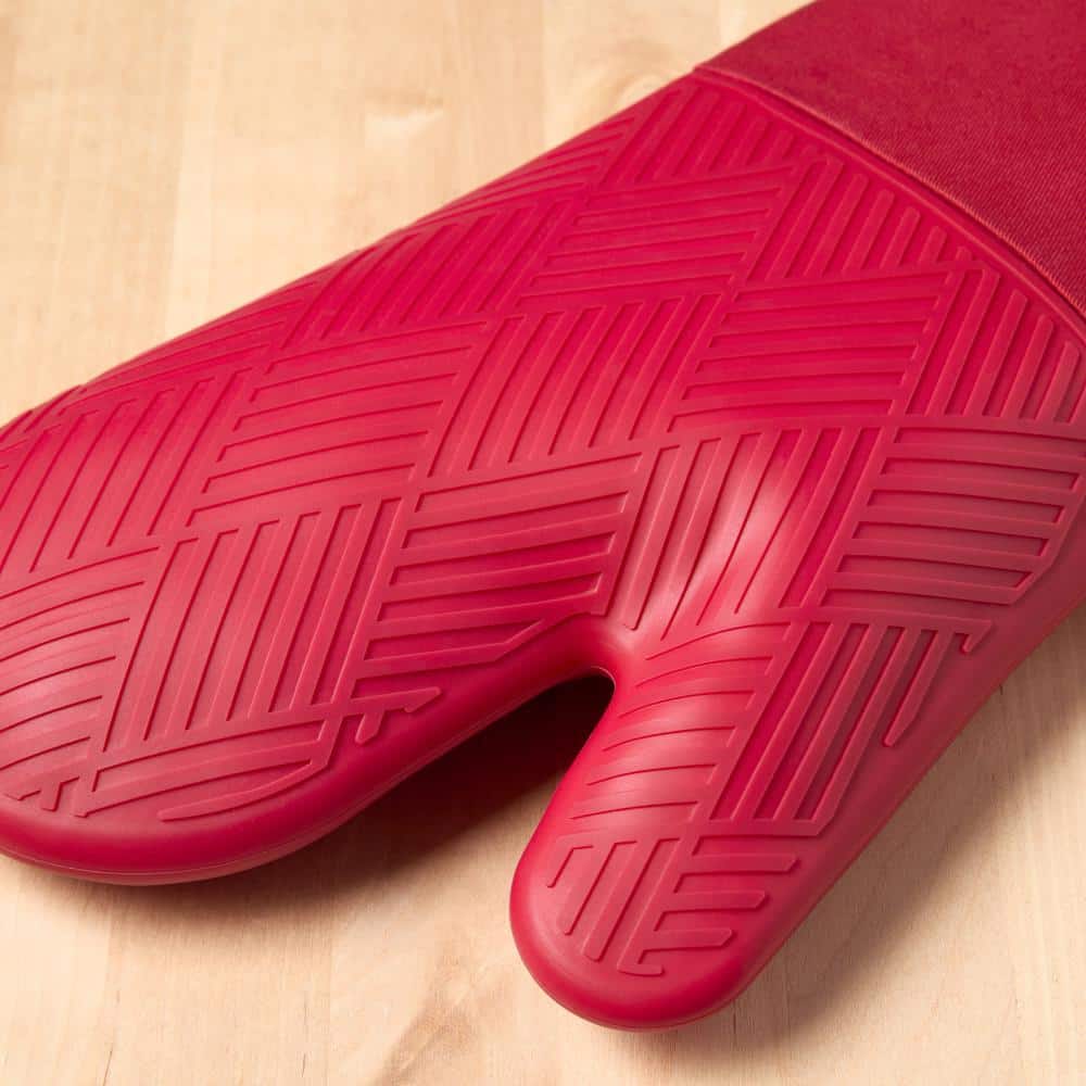 Red Basketweave Soft Silicone Oven Mitt 2-Pack Set