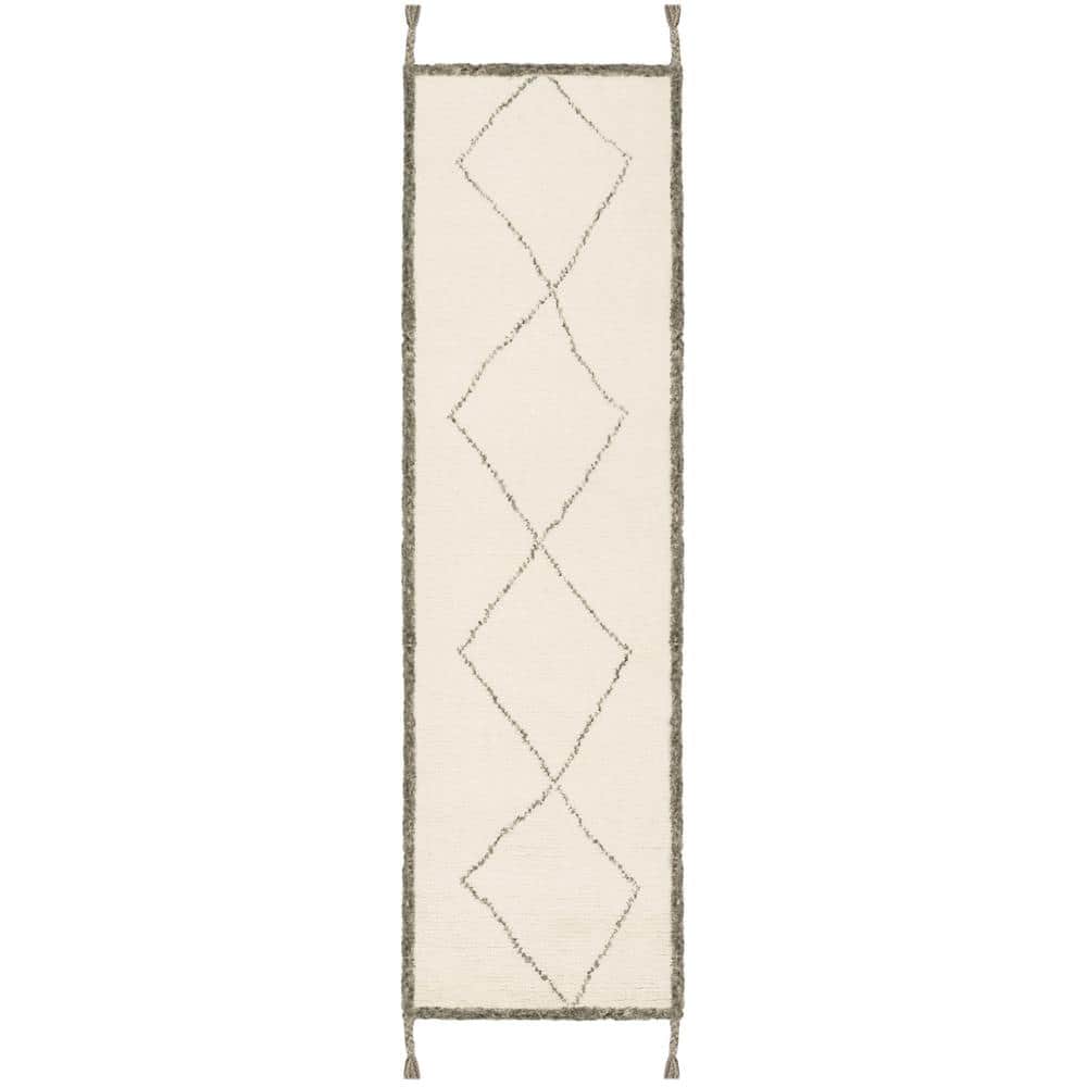https://images.thdstatic.com/productImages/382ba3b4-bef5-47b5-ad81-49c45e5f928b/svn/ivory-charcoal-safavieh-area-rugs-csb911a-26-64_1000.jpg