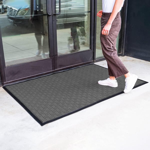 Envelor 2-ft x 3-ft Grey Half-round Indoor or Outdoor Decorative Door Mat  in the Mats department at