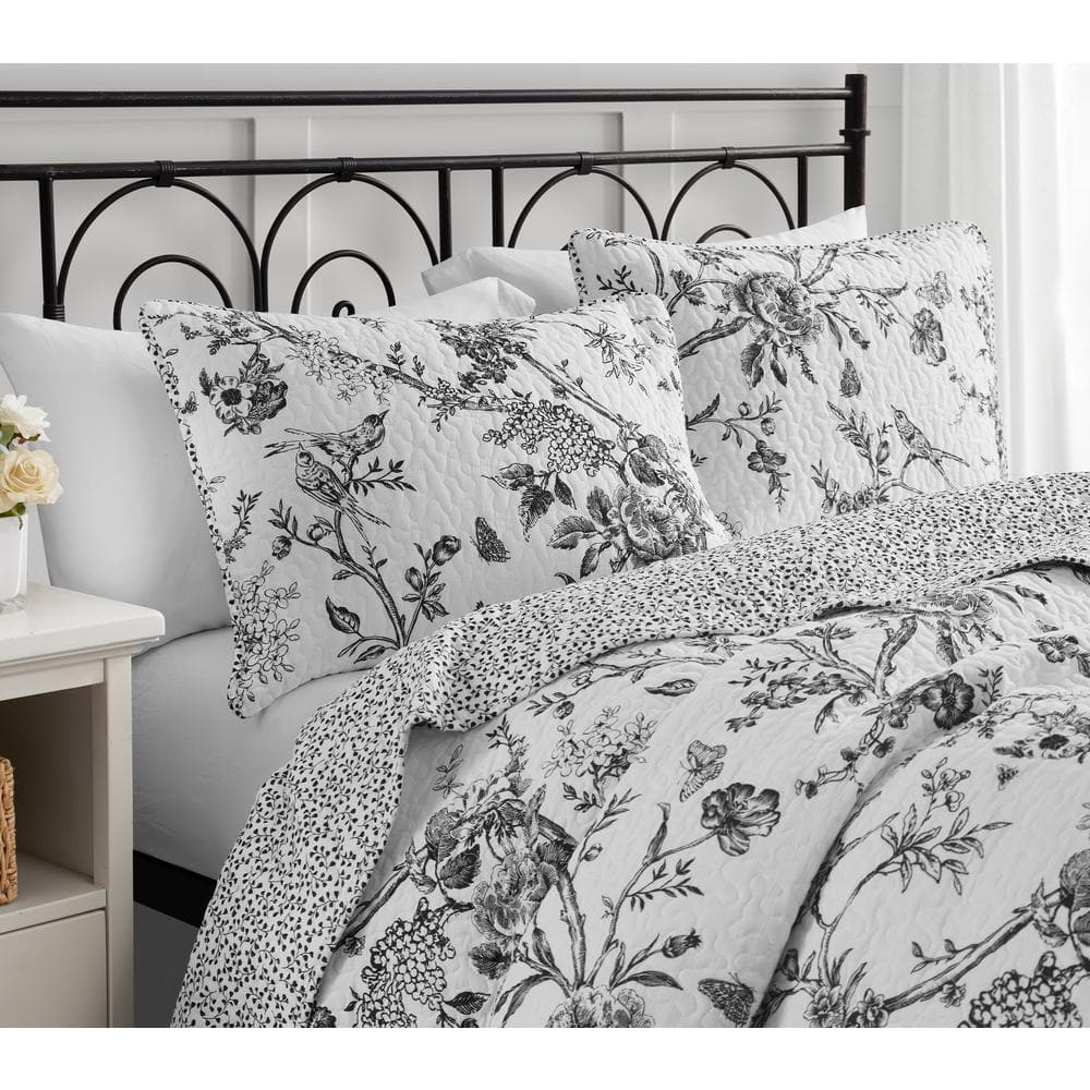 Chantilly Black and White Cotton Twin Reversible Quilt Set
