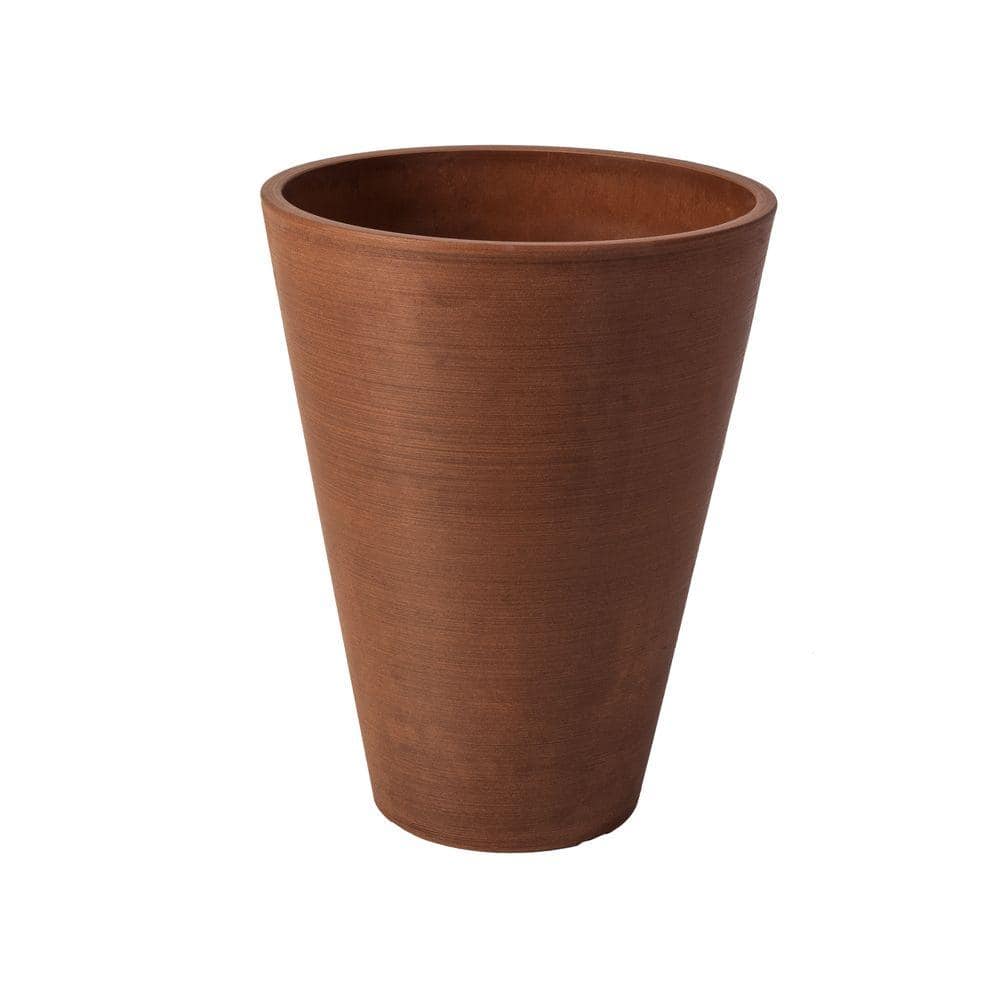 Valencia Textured Terra Cotta 18" Composite Planter Pot