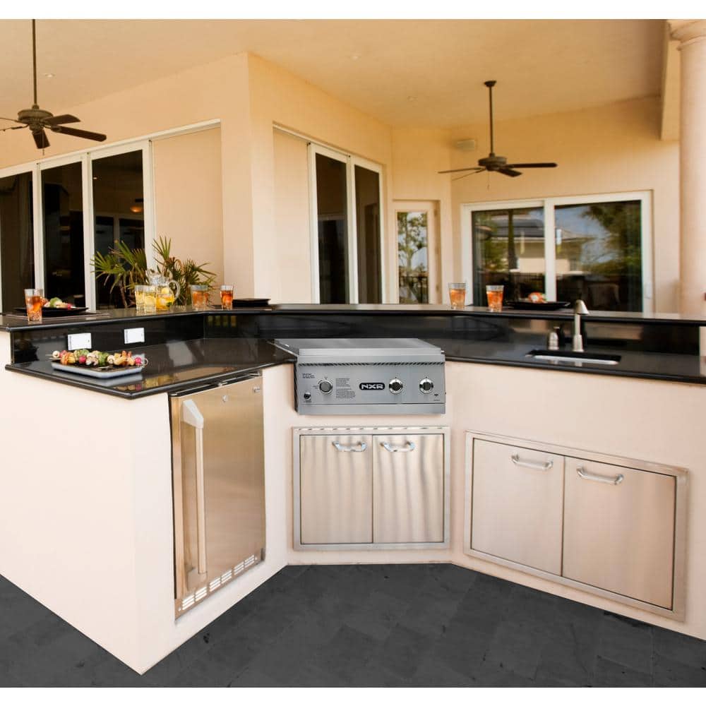 26.5 in Stainless Steel Built-In Natural Gas Grill with Infrared and Rotisserie