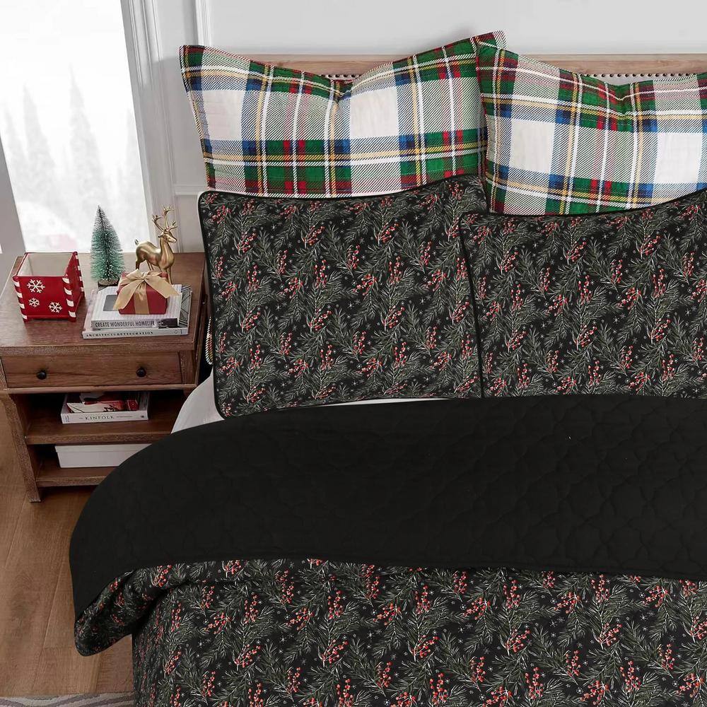 Black Reversible Queen Christmas Quilt Bedspread Set