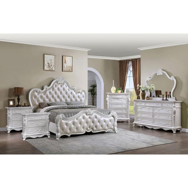Furniture of America Feliciano 6-Peice White Wood Frame King Panel Bedroom Set with Button Tufted Headboard amd Carved Details