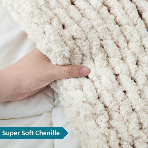 BOZTIY Chunky Knit Blanket Throw 40 x 50 Handmade Thick Cable Knit  Crochet Blanket Large Rope Knot Throw Blanket I1314121BG-THROWHD01
