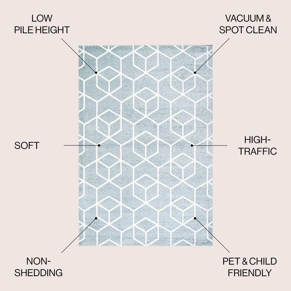 Light Blue and White Geometric 4' x 6' Area Rug