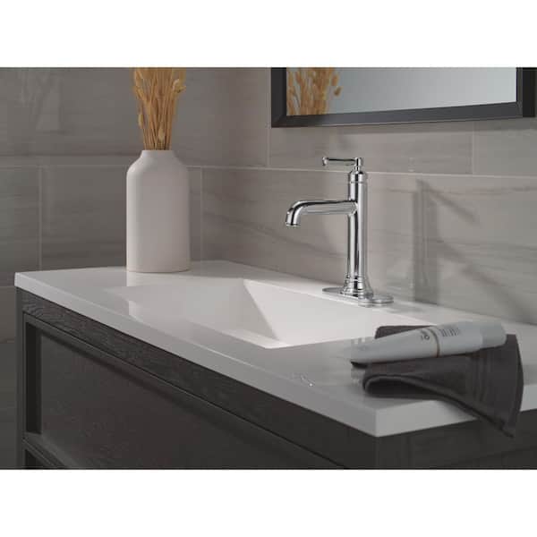 Foundations Design Series Traditional Single Handle Single Hole Bathroom Sink Faucet in Chrome