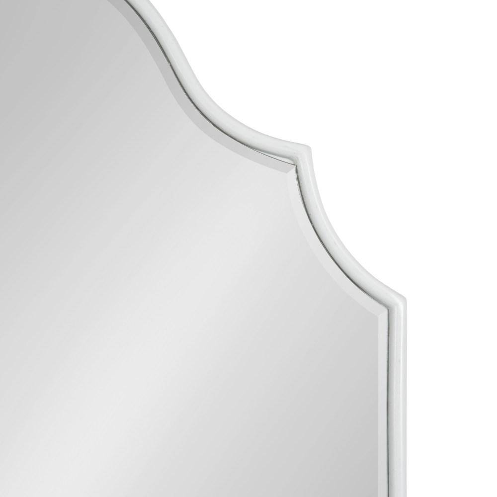 Leanna Coastal Arched Wall Mirror with Scalloped Edges, 20x30, White