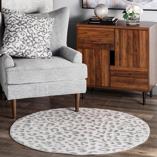 Sebastian Leopard Print Doormat 4 ft. x 4 ft. Area Rug