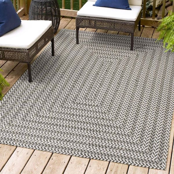 JONATHAN Y Chevron Modern Concentric Squares Black/Light Gray 4 ft. x 6 ft. Indoor/Outdoor Area Rug