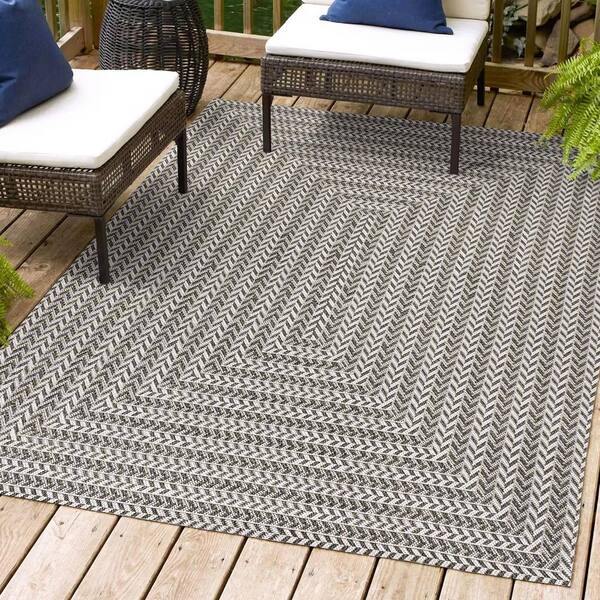 Chevron Modern Concentric Squares Black/Light Gray 8 ft. x 10 ft. Indoor/Outdoor Area Rug