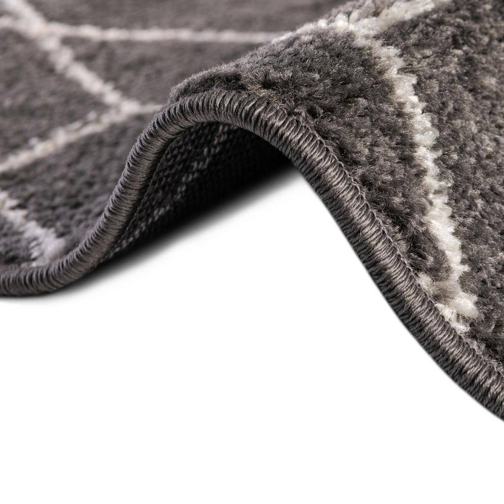 Dark Gray Octagon Synthetic Trellis Stain-Resistant Rug