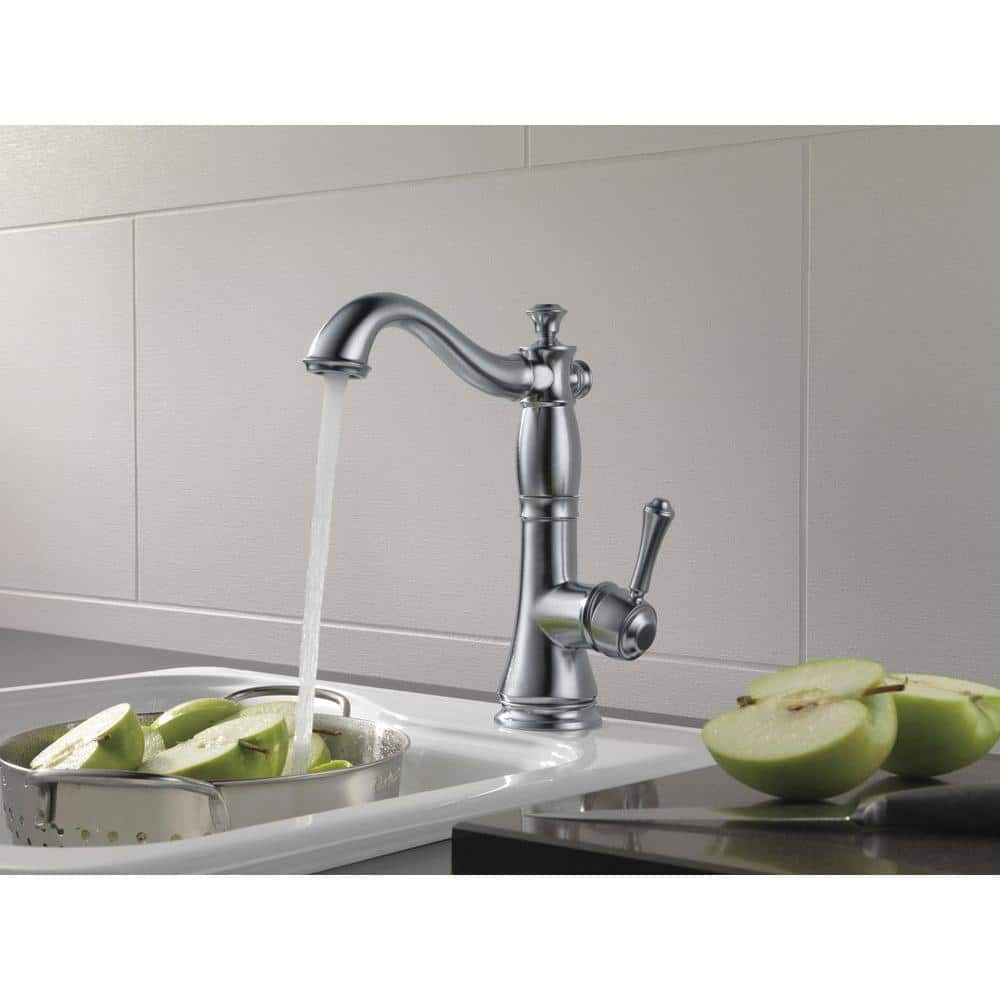 Stainless Steel Traditional Deck Mounted Bar Faucet with Pull-out Spray