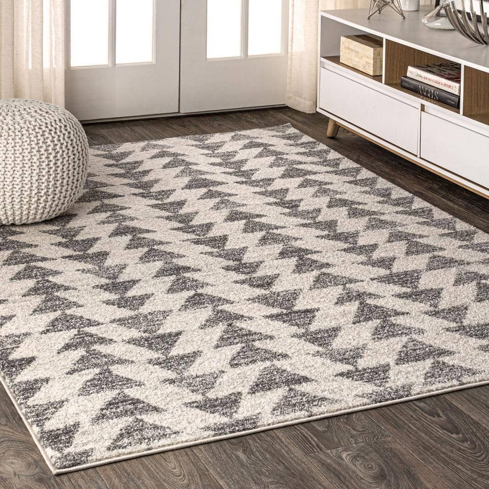 JONATHAN Y Aisha Moroccan Triangle Geometric Cream/Gray 10 ft. x 13 ft. Area Rug