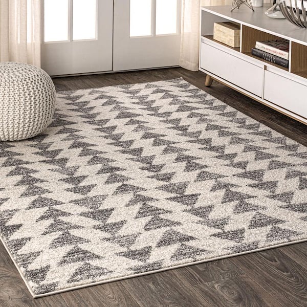 Aisha Moroccan Triangle Geometric Cream/Gray 10 ft. x 13 ft. Area Rug