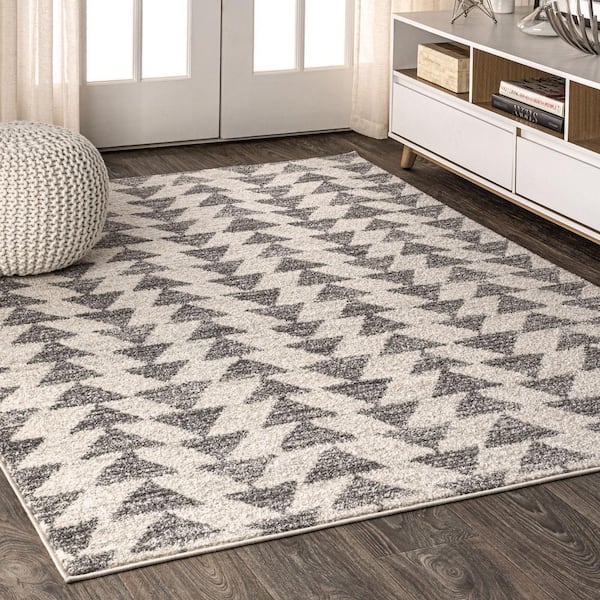 JONATHAN Y Aisha Moroccan Triangle Geometric Cream/Gray 12 ft. x 15 ft. Area Rug