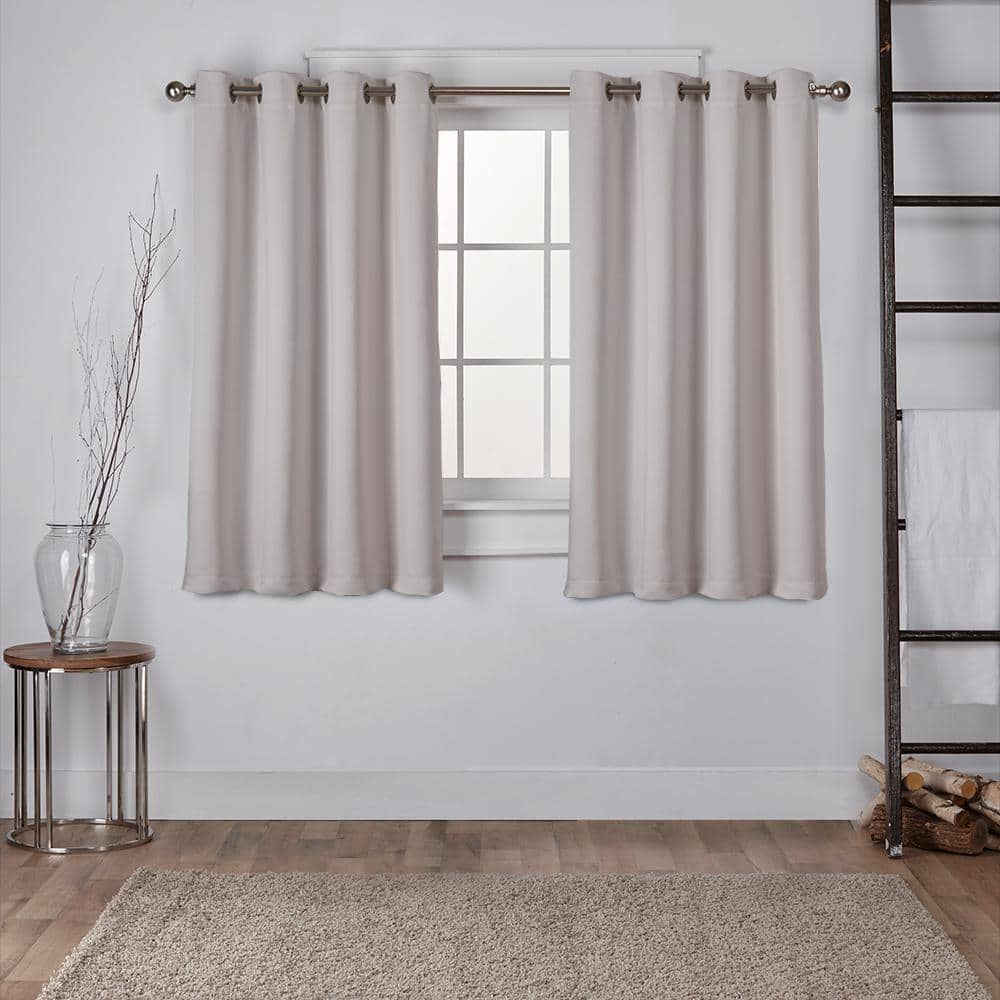 https://images.thdstatic.com/productImages/38e62729-1cbf-4957-83c8-7fb97a08ab64/svn/silver-exclusive-home-room-darkening-curtains-eh7980-12-2-63g-64_1000.jpg