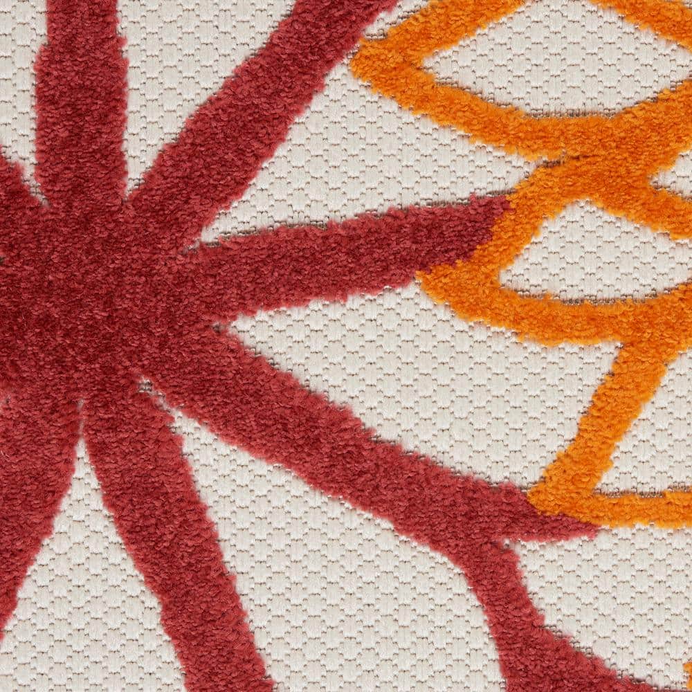 Red Floral Synthetic Round 5'3" Reversible Outdoor Rug