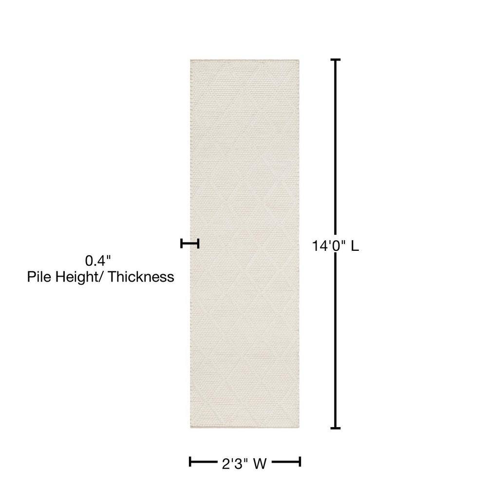 Ivory Elegance Hand-Tufted Wool Runner Rug - 27" x 14"