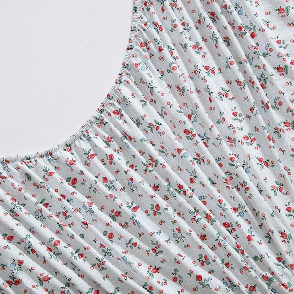 Laura Ashley Aylesmore Ditsy Floral 3-Piece Red/Light Blue Percale