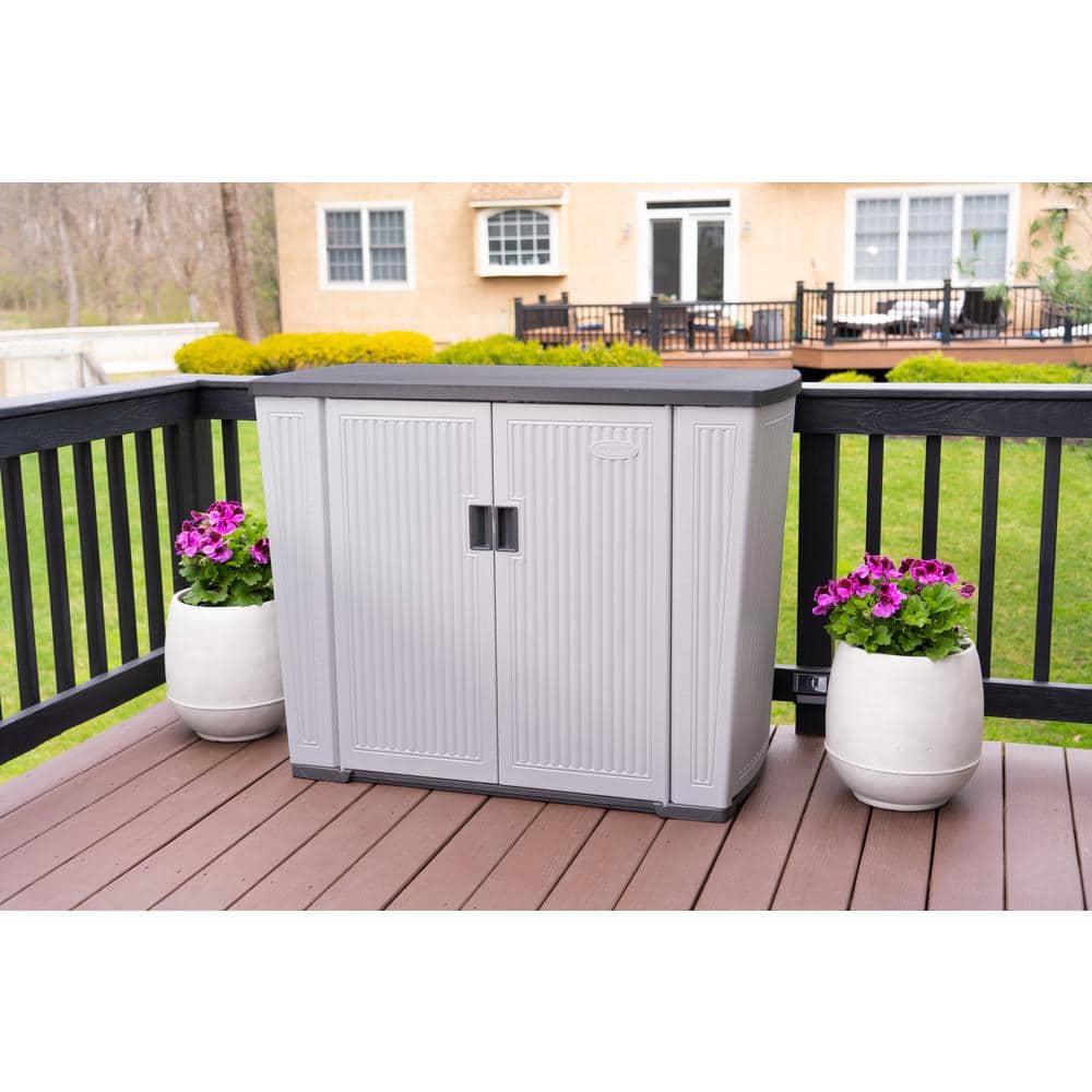 Dove Gray Lockable Plastic Outdoor Storage Locker