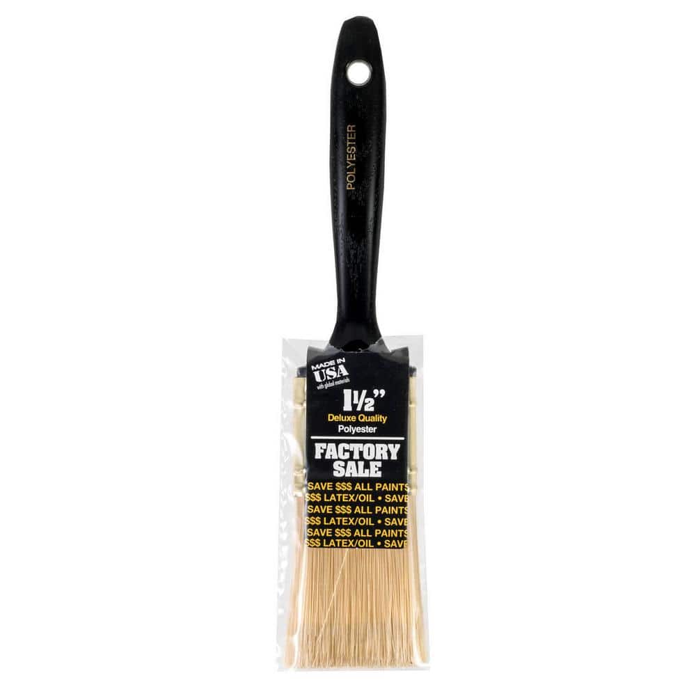 Wooster 1-1/2 in. Flat Paint Brush