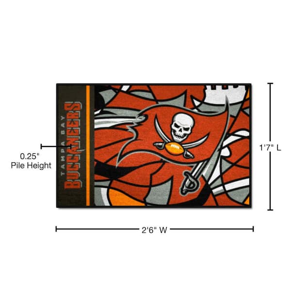 Tampa Bay Buccaneers Logo Outdoor Ulti-Mat - Nylon 60 x 96