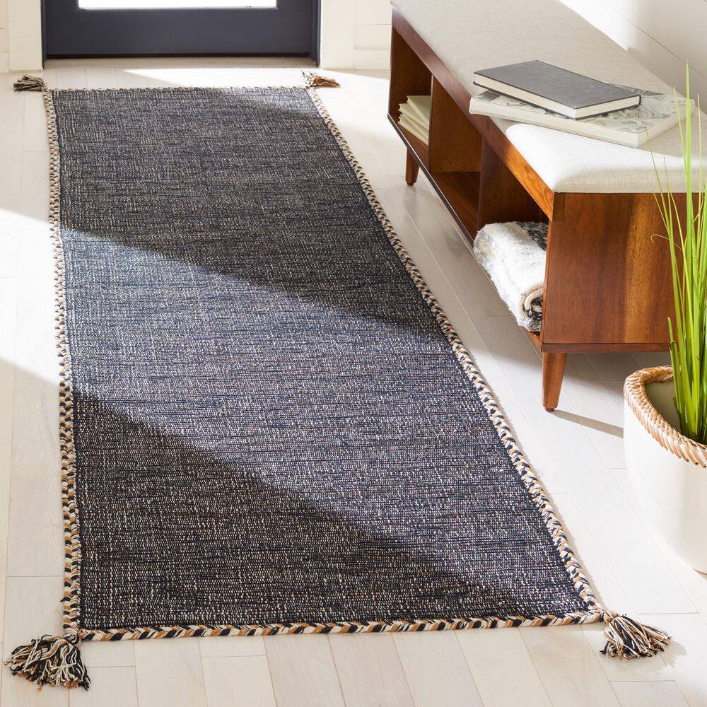Coastal Charm Black and Beige Handwoven Cotton Area Rug - 27" x 4"