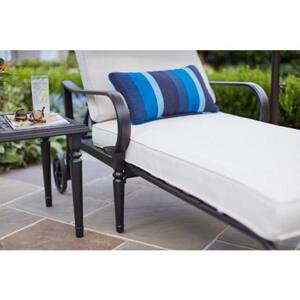 20 in. Laurel Oaks Outdoor Patio Accent Table