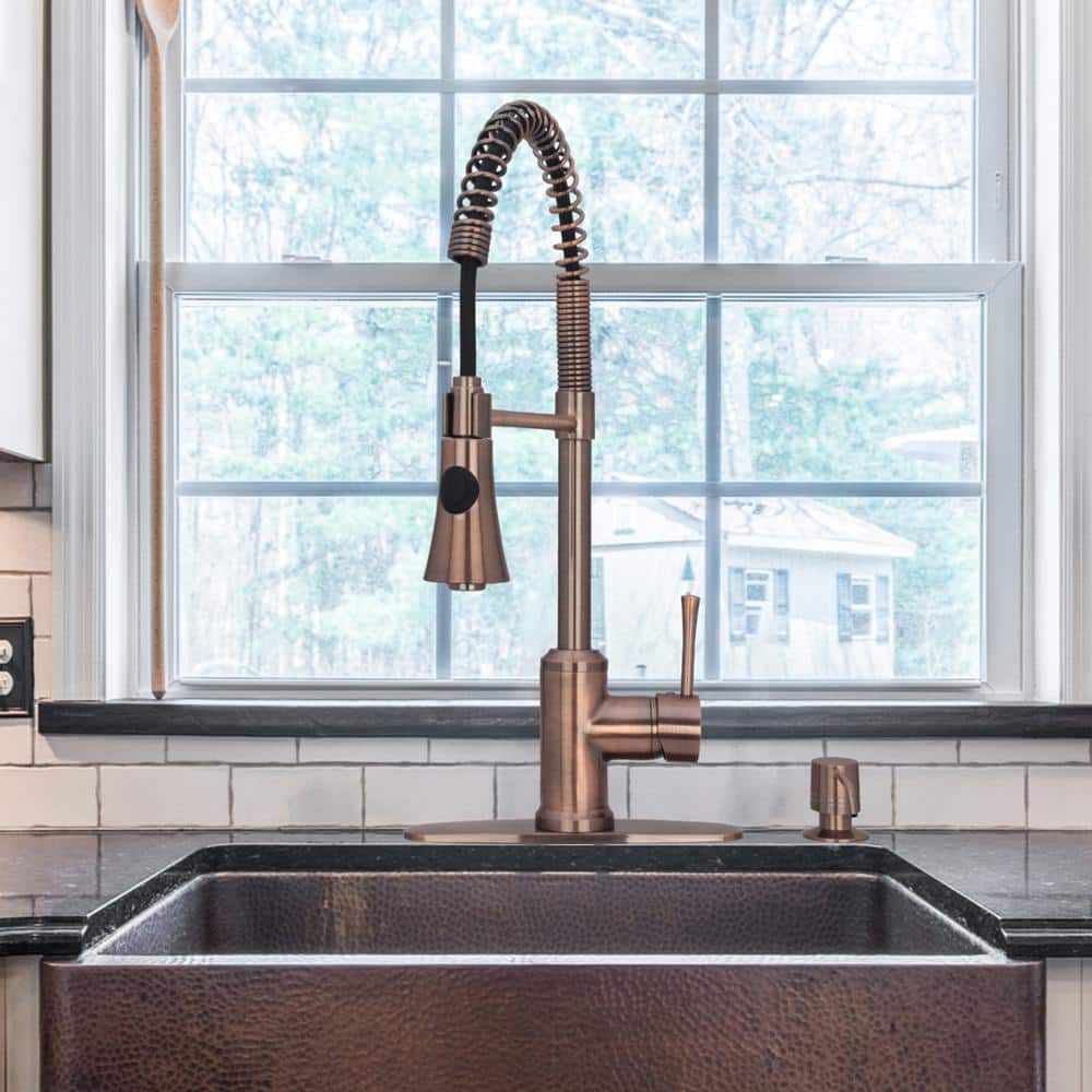 Antique Copper Single Handle Kitchen Faucet with Pull-out Spray
