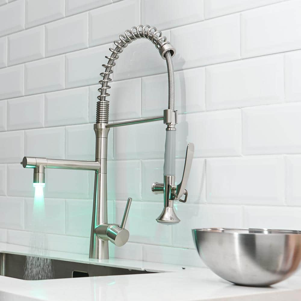 Brushed Nickel Semi-Professional Single Handle Kitchen Faucet with Pull-out Spray