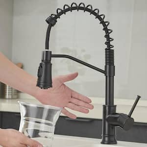 Touchless Sensor Single Handle Pull Down Sprayer Kitchen Faucet with Dual Function in Matte Black