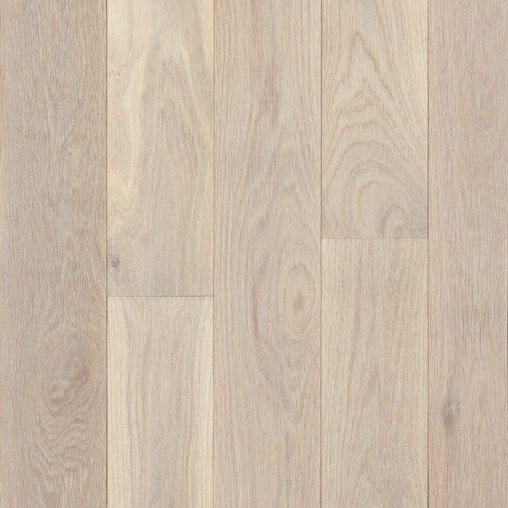 Bruce American Originals Tinted Tea Oak 3/4 in. T x 3-1/4 in. W x Varying L Solid Hardwood Flooring, 22 sqft /case, (6 boxes, 132 Sq ft total)