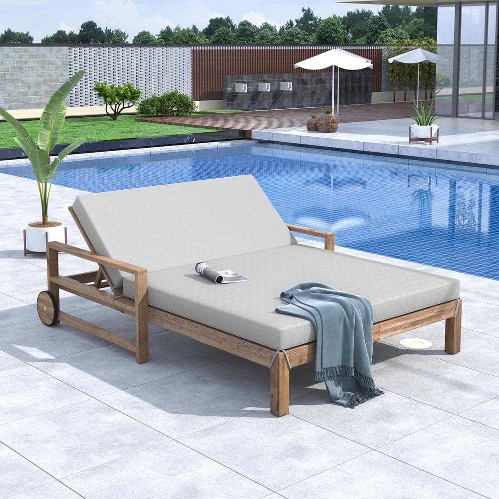 1-Piece Wood Outdoor Day Bed with Gray Cushions