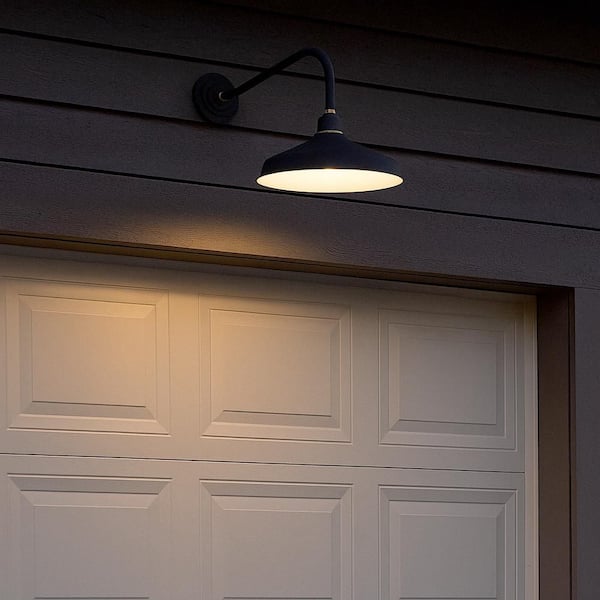 HINKLEY Foundry Medium 1-Light Textured Black Straight Arm Outdoor Barn Light Sconce