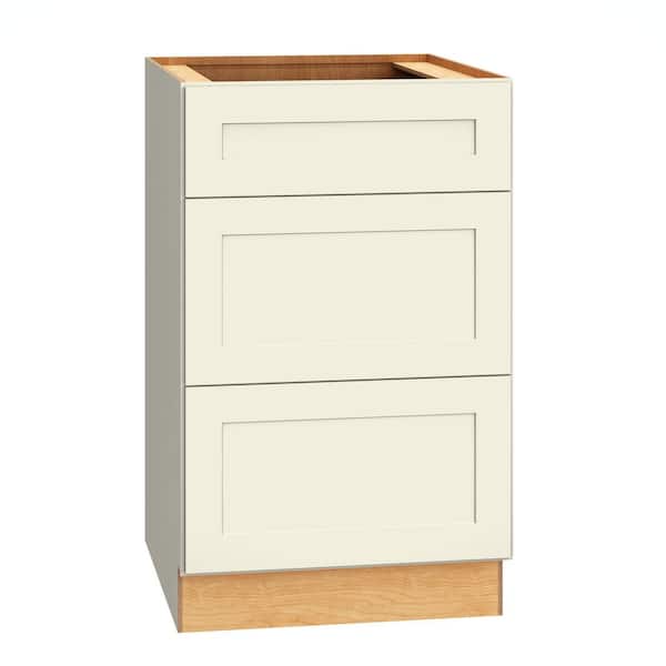 QuickShip Cottage 21 in. W x 24 in. D x 34.5 in. H Assembled Plywood Shaker 3-Drawer Base Kitchen Cabinet in Starlight