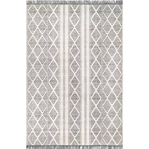 nuLOOM Miriam Striped Tribal Tassel Gray 4 ft. x 6 ft. Indoor/Outdoor Patio Area Rug