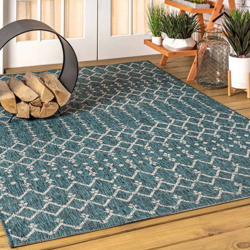 Gray Geometric 8' x 10' Synthetic Flat Woven Rug