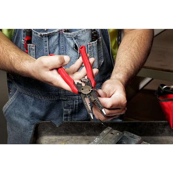 Milwaukee - 9 in. 7-in-1 High Leverage Combination Wire Stripper/Cutter Pliers