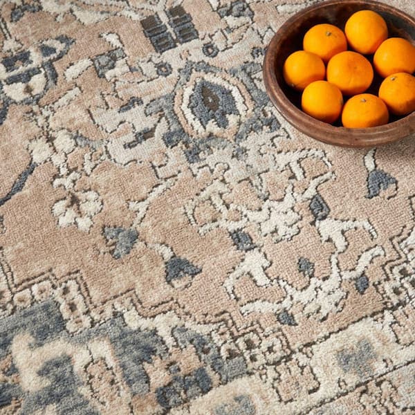 La cushion rugヘリンボーン  ベージュ 185x185cm Nourison Concerto Beige Grey 8 ft. x 8 ft. Center medallion
