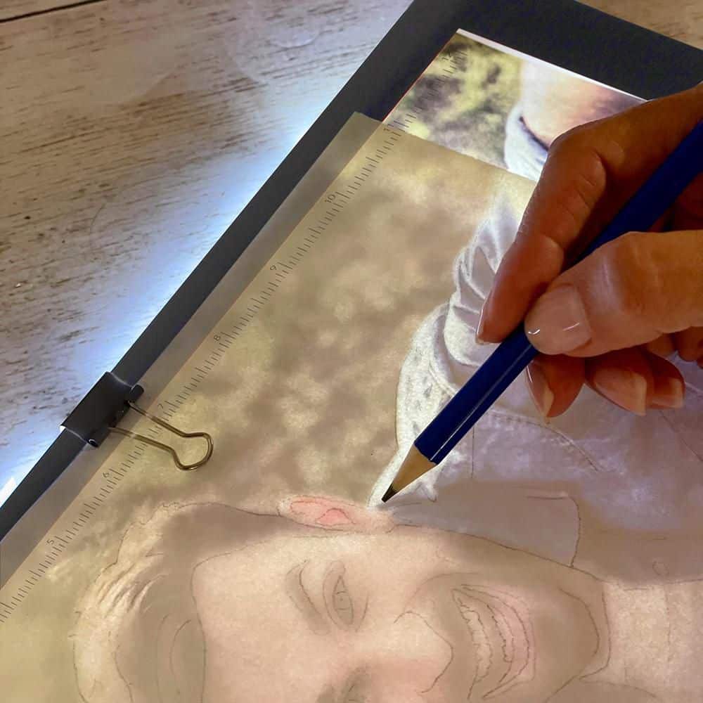 Ultra-Thin USB Powered LED Light Pad for Drawing and Tracing