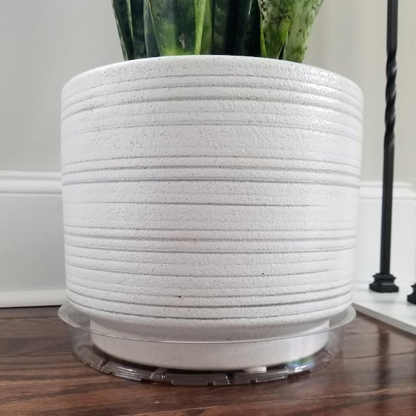 10 in. Medium-Duty Plastic Plant Saucer