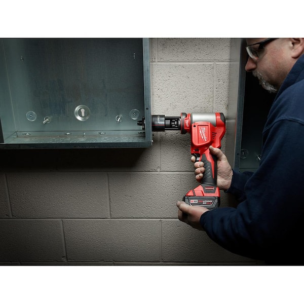 Milwaukee 10 ton online knockout tool